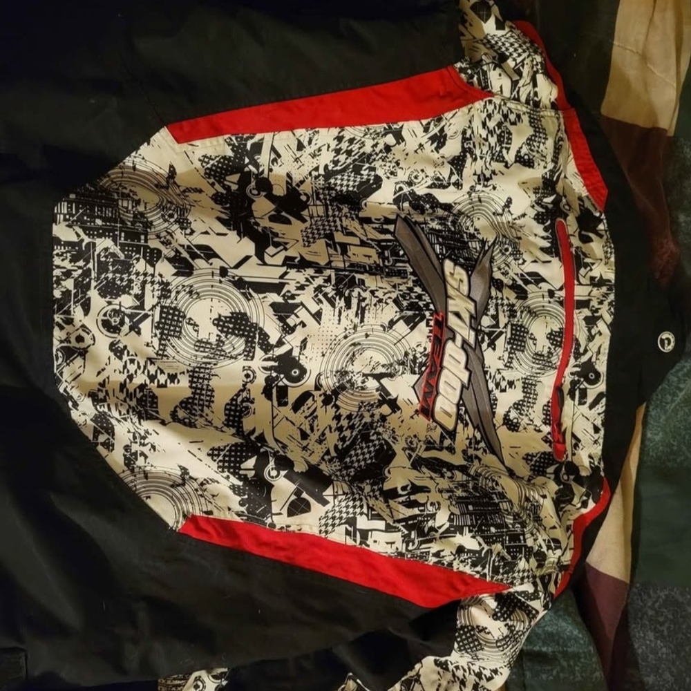 Icon Black and Red Motorcycle Jacket - Picture 4 of 5